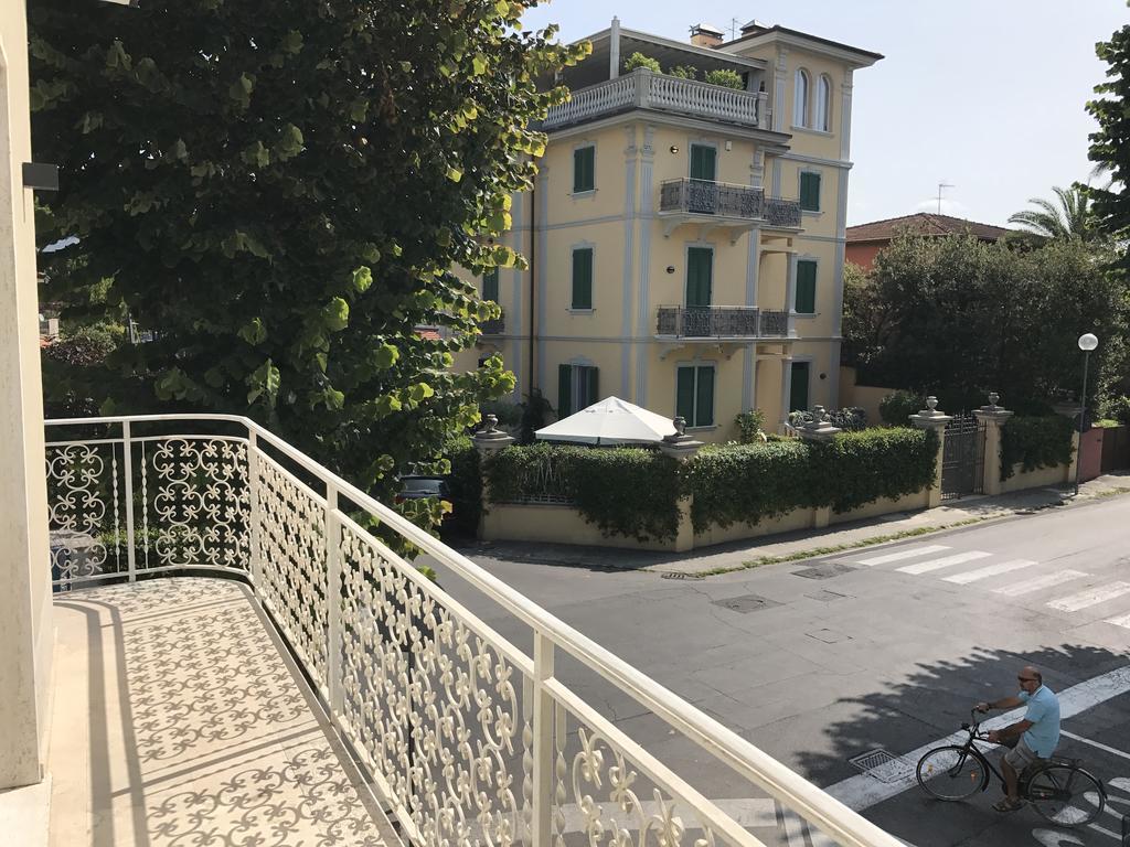 Stunning Apartment 300Mt By The Sea Forte Dei Marmi Kamer foto
